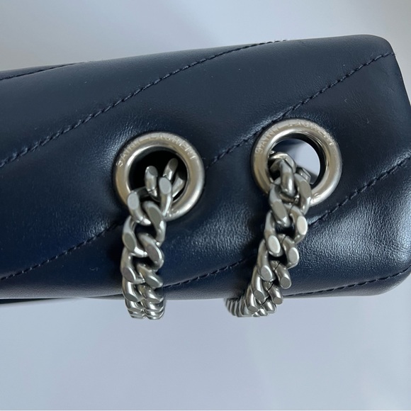 Saint Laurent Medium LouLou  ❌ Pending Sale ❌ - Picture 12 of 16